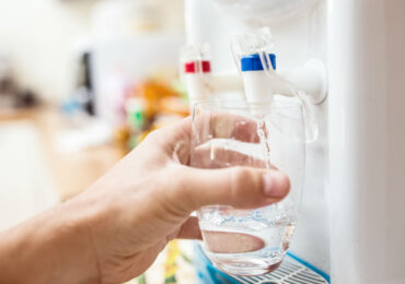 Dispensador de agua eléctrico